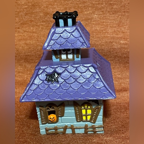 Vintage Hallmark Mini-Figurines (Set 1) - Picture 2 of 15